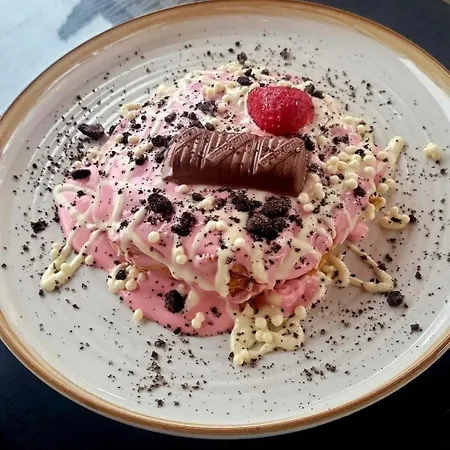 Отель Daphne Циливи