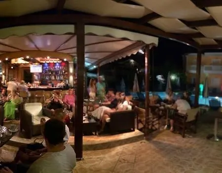 Daphne Hotel