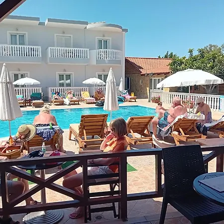 Hotel Daphne 3*