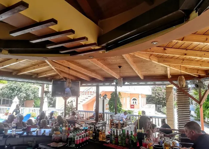 Daphne 3* Τσιλιβί