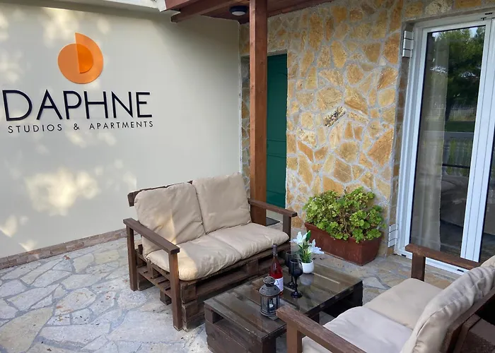 Daphne Ξενοδοχείο Τσιλιβί