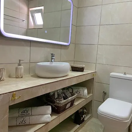 Hotel Daphne 3*